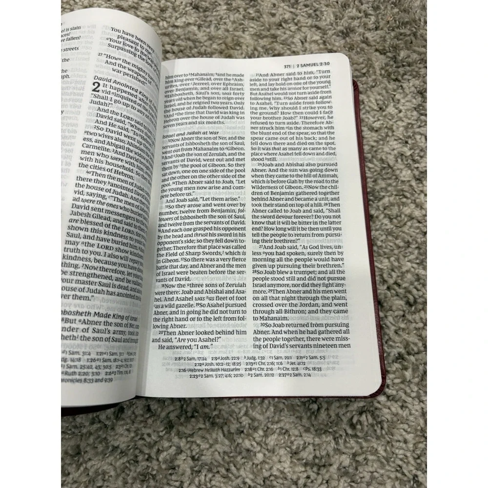 NKJV Holy Bible New King James Version Red Leather-Soft GIANT PRINT Reference